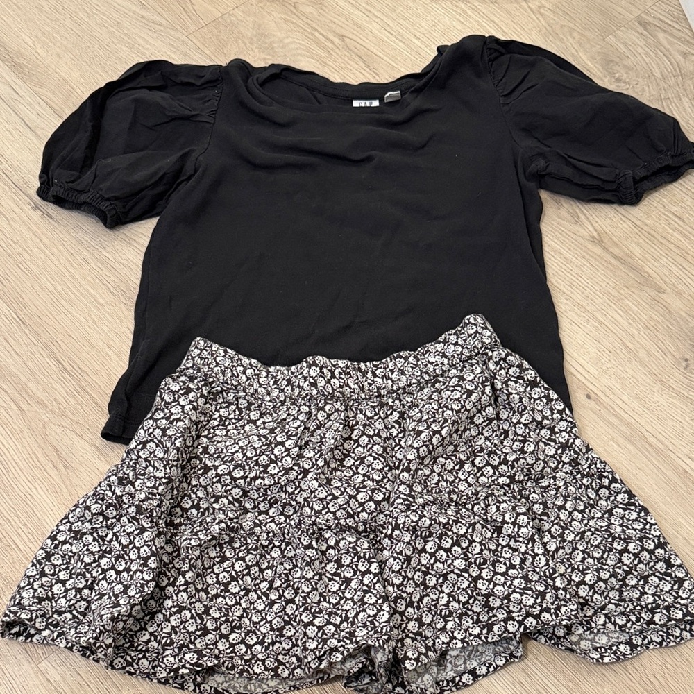 GAP Black Casual Top and skirt